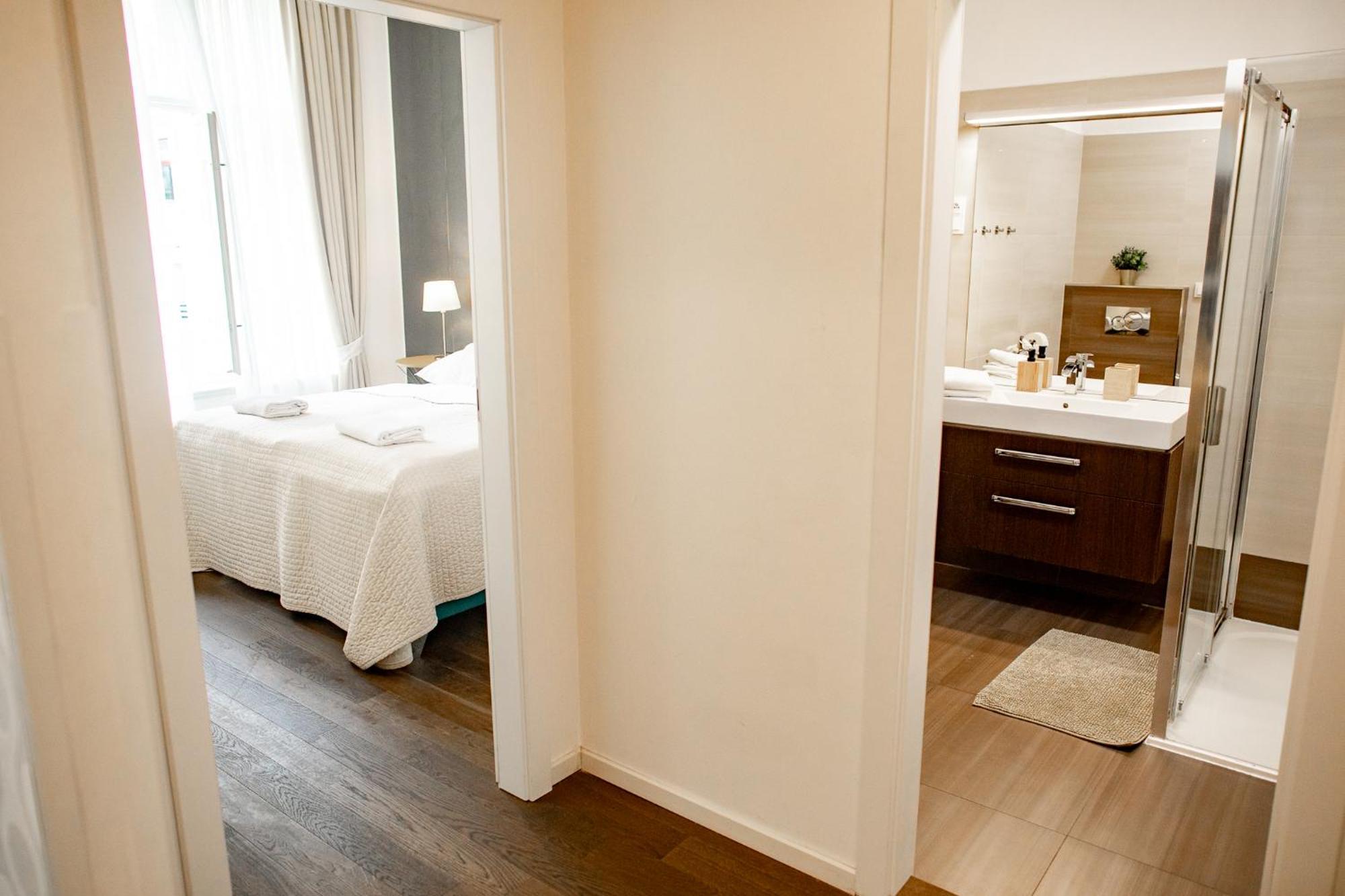 Luxury Modern Designed Oldtown Apartment Прага Экстерьер фото