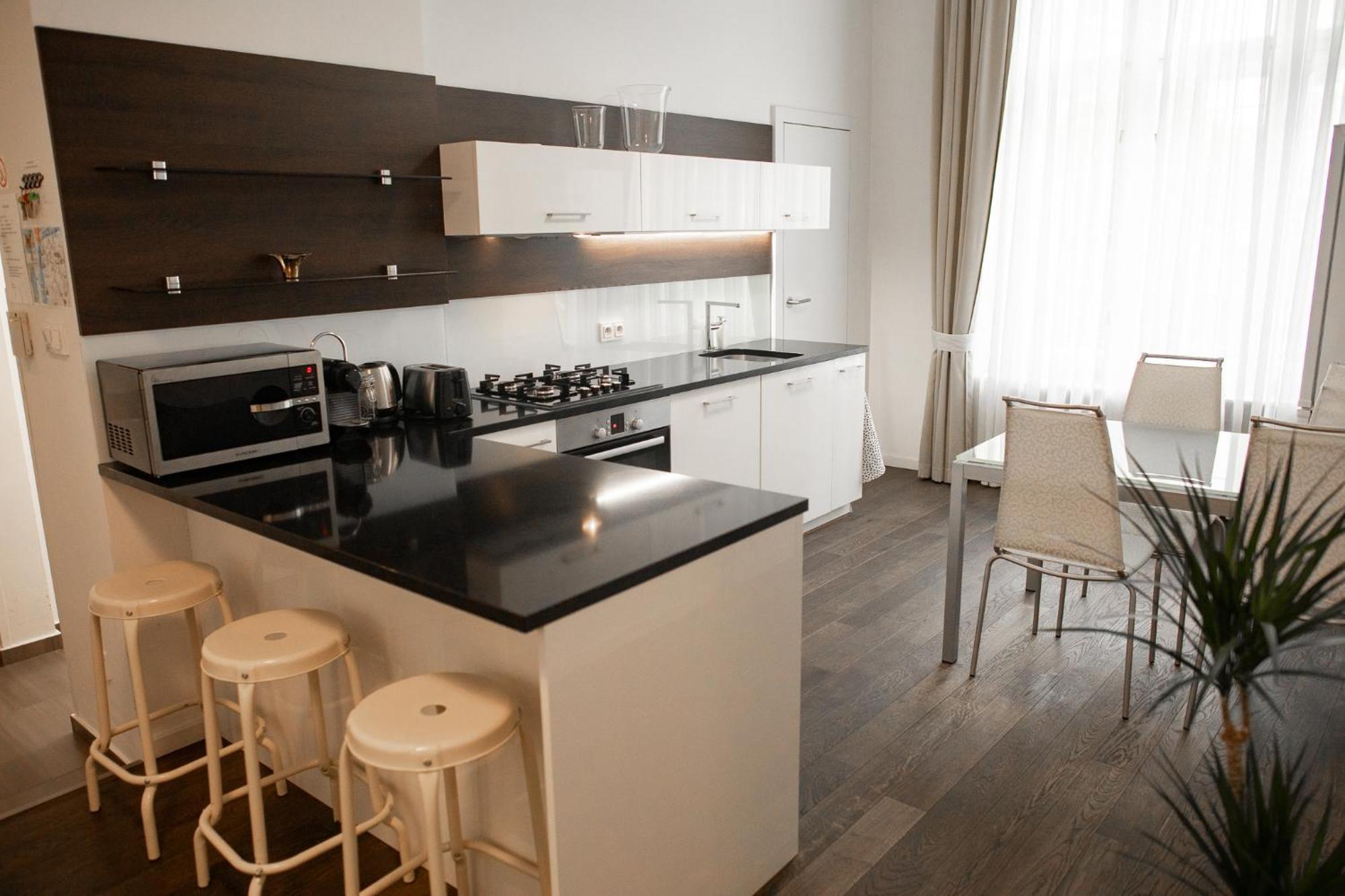 Luxury Modern Designed Oldtown Apartment Прага Экстерьер фото