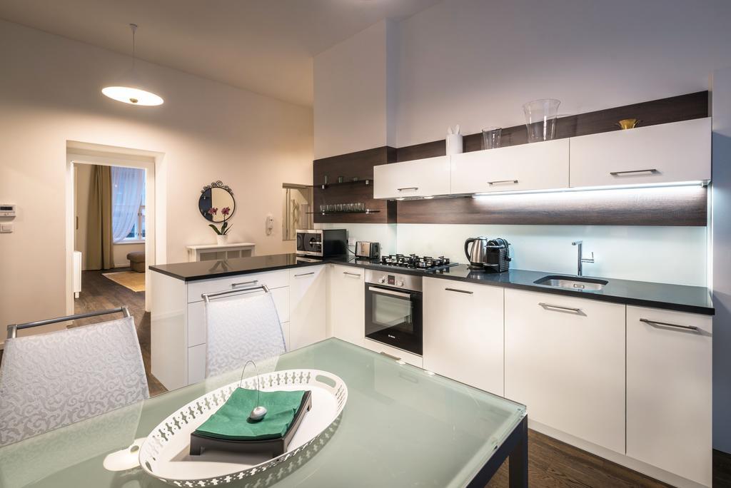 Luxury Modern Designed Oldtown Apartment Прага Экстерьер фото